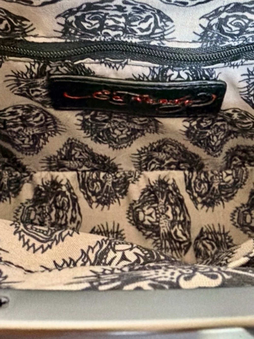 💕 Hello Gorgeous! Ed Hardy Kiss Lock Embossed Tiger Heart Skeleton-NWT - Picture 10 of 11